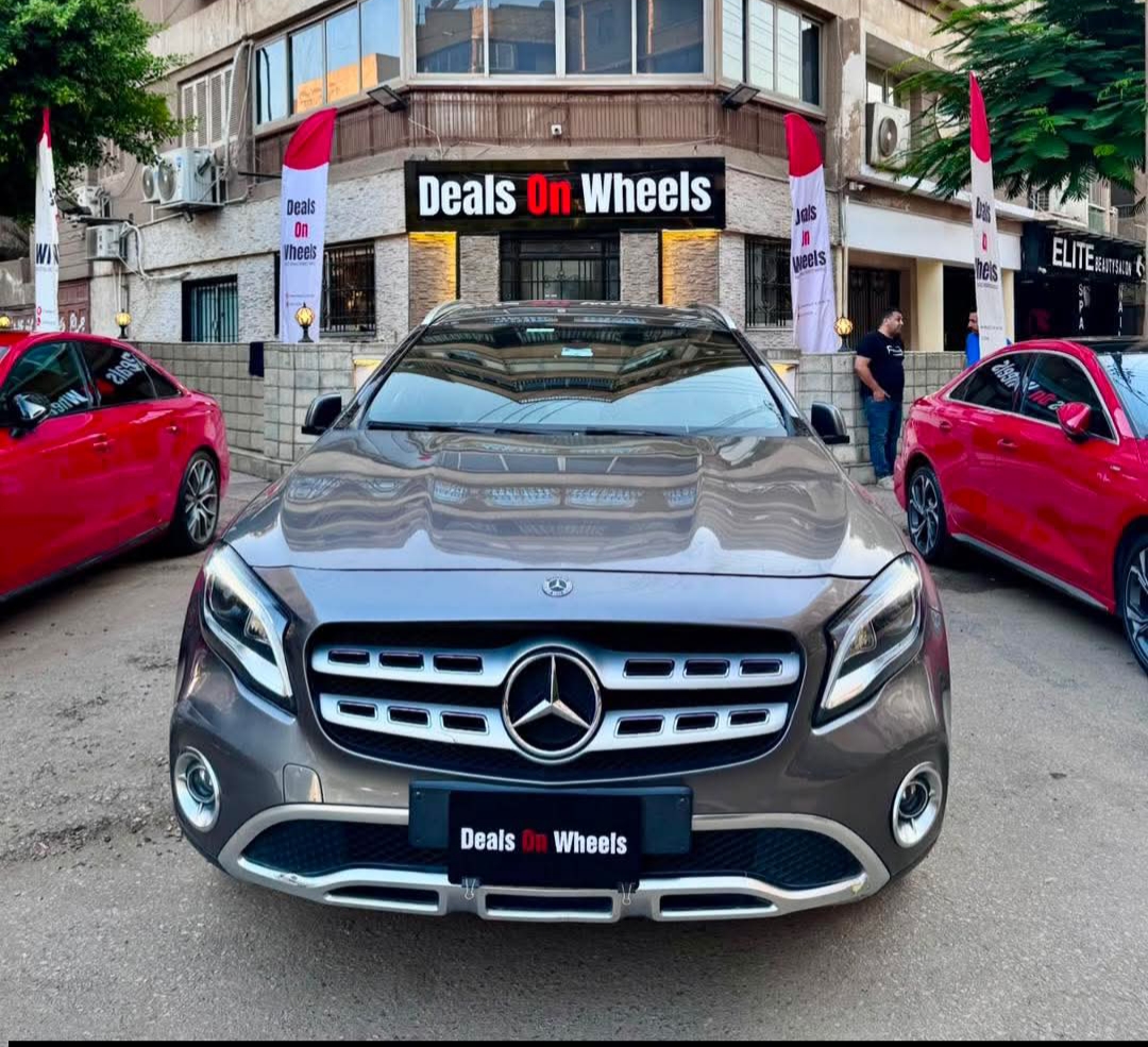 Mercedes-Benz GLA 200 AMG – 2018 exterior view 1
